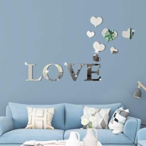 آینه آماتیس مدل LOVE - آینه دکوری جنس مولتی استایل رنگ نقره ای شامل کلمه لاو انگلیسی و 7 عدد قلب