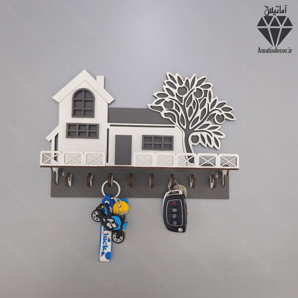 جا کلیدی دیواری طرح کلبه 8 قلاب آویز کد 101 - از نمای روبه رو با طرح درخت و کلبه