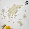 نقشه چوبی جهان با نام کشورها رنگ کرم - نمای شماره 2 - نقشه چوبی - دیوارکوب نقشه جهان - تابلو نقشه جهان
