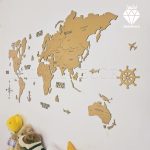نقشه چوبی جهان با نام کشورها طلایی