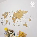 نقشه چوبی جهان با نام کشورها طلایی