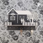 جا کلیدی دیواری طرح کلبه درختی کد 109 - رنگ مشکی و سفید