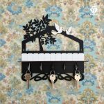 جا کلیدی دیواری طرح درخت 5 قلاب آویز کد 103 - از نمای رو به رو با رنگ مشکی و سفید با طرح درخت و پرنده
